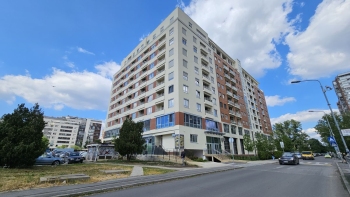 Zgrada blok 45 na Novom Beogradu u kojoj se nalazi Smart Fitness centar na 1. spratu
